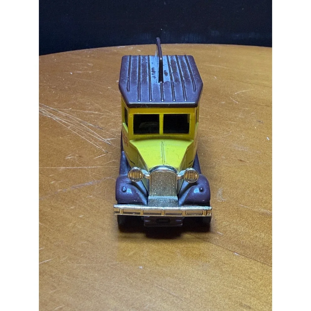 Vintage Hot Wheels Oscar Mayer Wienermobile & Lledo Pepsi-Cola Delivery Truck